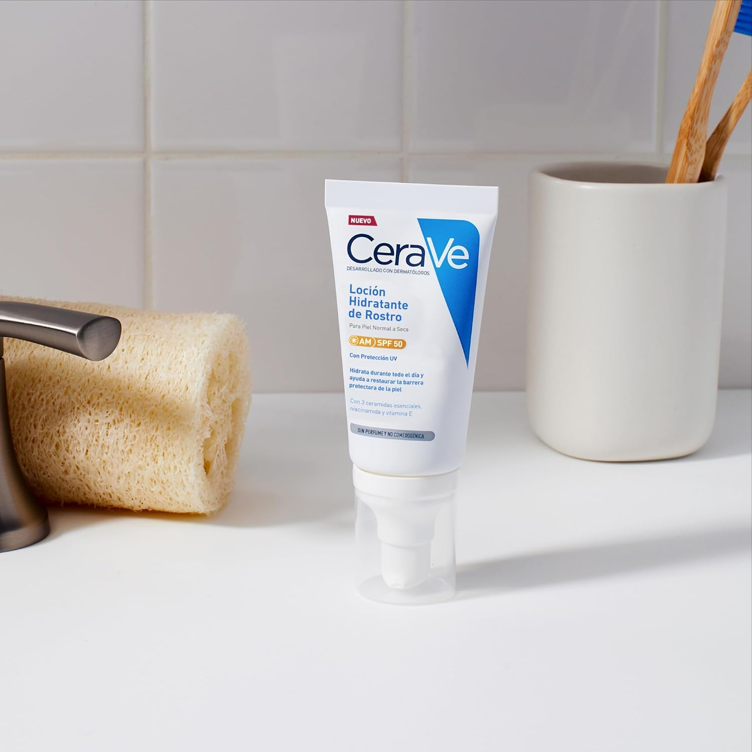 CeraVe, Loción Hidratante de Rostro SPF 50, Para Piel Normal a Seca, Hidratación y Alta Protección Contra los Rayos UVB/UVA, Enriquecida con Ceramidas, 52ml - Imagen 15